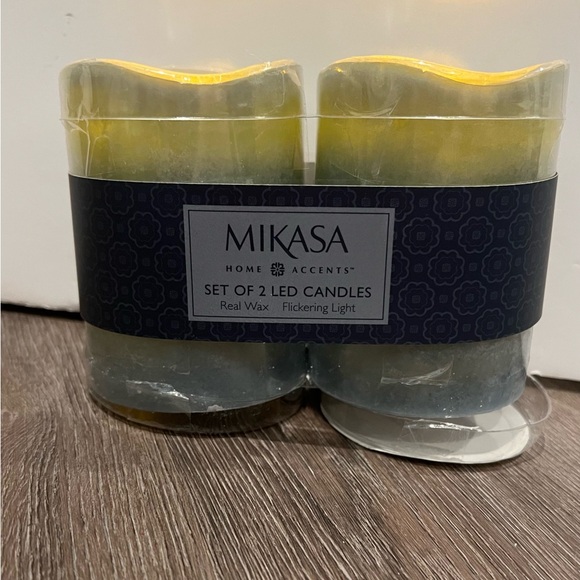 Pretty Mikasa Set of 2 LED Candles with Flickering Light- NWT - Picture 5 of 10
